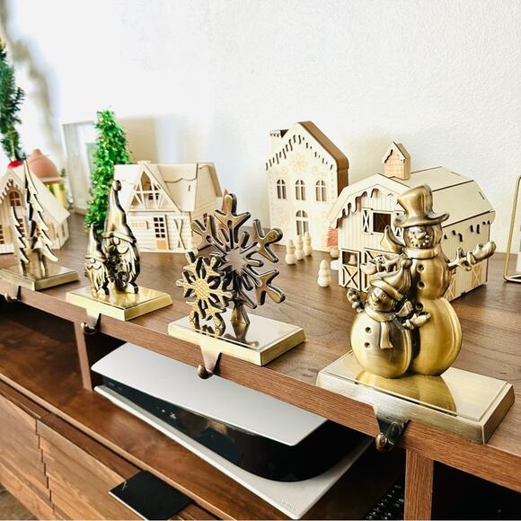 NEW ANTHROPOLOGIE Brass Gold Stocking Holders Snowflake Tree Snowman Gnome Set 4 - Picture 6 of 16